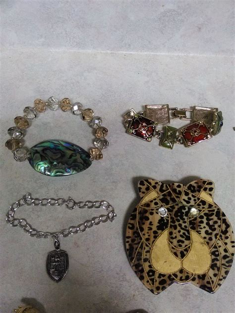 VARIETY OF COSTUME JEWELRY | Collectors Weekly