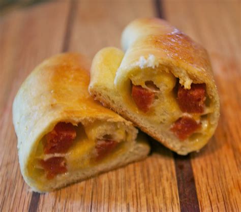 Famous West Virginia Pepperoni Rolls