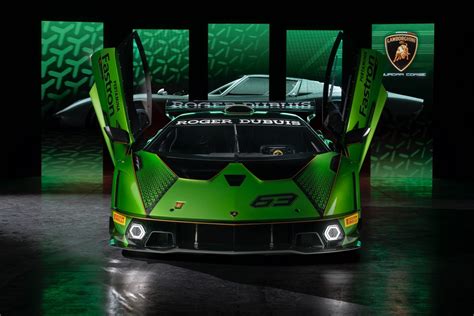 Lamborghini Essenza SCV12 Unveiled: Hardcore, Track-Only! - GTspirit