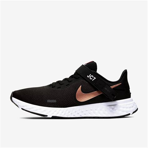 Nike Womens Revolution 5 Flyease - Black/Metallic Copper-Night Maroon - Womens Shoes