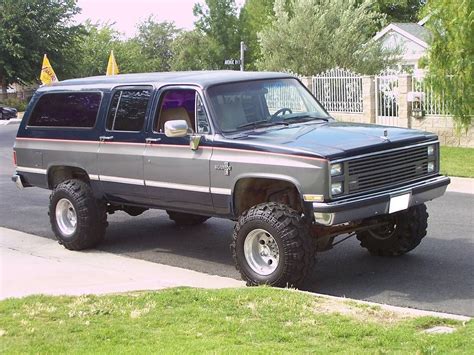 OFFICIAL SQUAREBODYK10S PAGE on Instagram: “1987 Chevrolet Suburban 4X4…” | Chevrolet suburban ...