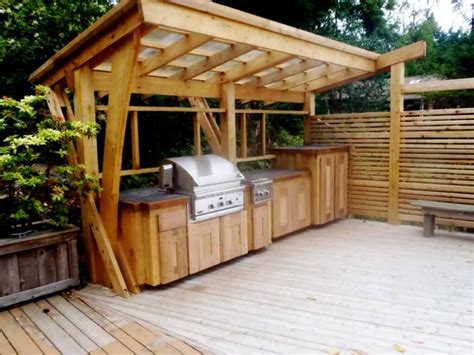 10 Wood Outdoor Kitchen Ideas 2024 (Totally Natural) | Build outdoor ...