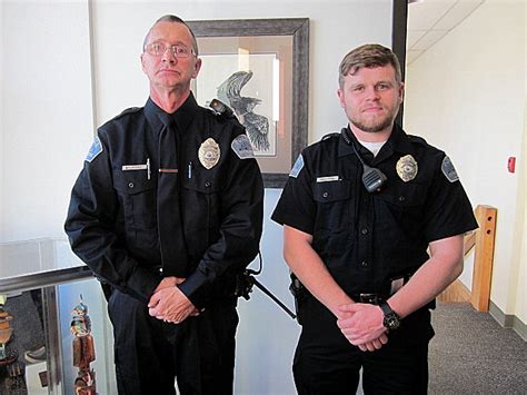 Two new Petersburg police officers are sworn in