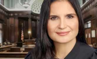 Aileen Cannon - Net Worth 2022/2021, Salary, Age, Height, Bio, Family,