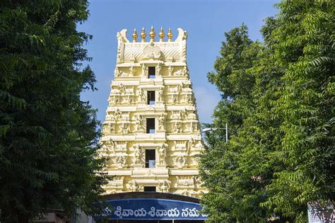 Mallikarjuna Jyotirlinga Temple | Timings | Nearest Railway Station