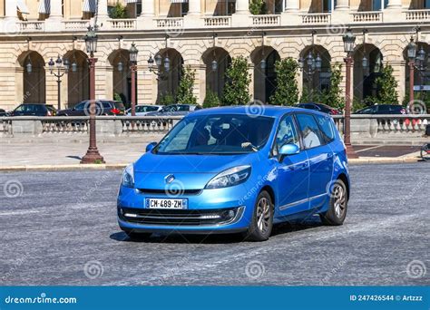 Renault Grand Scenic editorial stock image. Image of carrier - 247426544