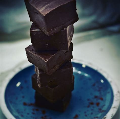 Classic Old-Fashioned Chocolate Fudge – Cut 2 the Recipe Online Recipe Book