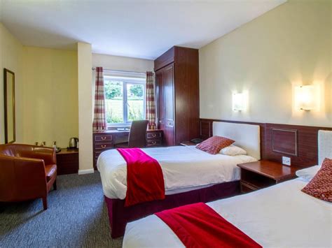 Springfield Hotel & Restaurant, HOLYWELL | LateRooms.com