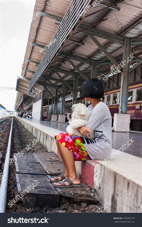 Sad Girl Sitting Alone On Bench Stock Photo 279282170 | Shutterstock