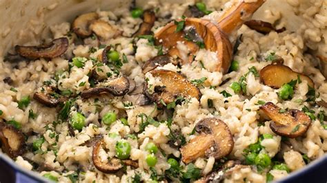 Easy Mushroom Risotto Recipe - How to Make Creamy Mushroom Risotto