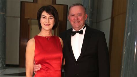 Labor's Anthony Albanese announces split from wife Carmel Tebbutt