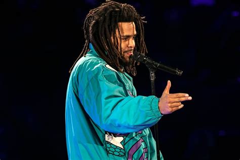 J. Cole "MIDDLE CHILD" First Multi-Platinum Song of 2019 | Hypebeast