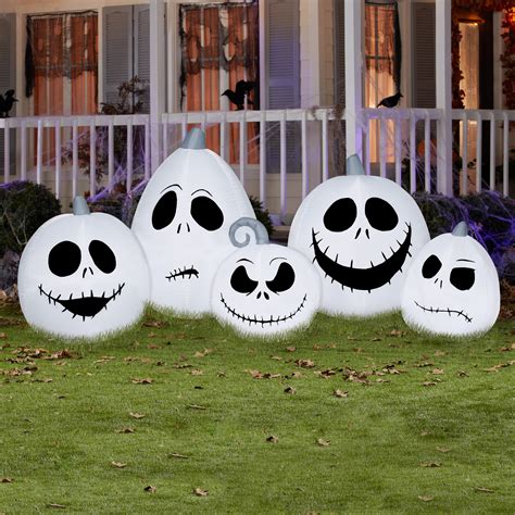 The Holiday Aisle® 5 Piece Jack Skellington Pumpkin Faces Character ...