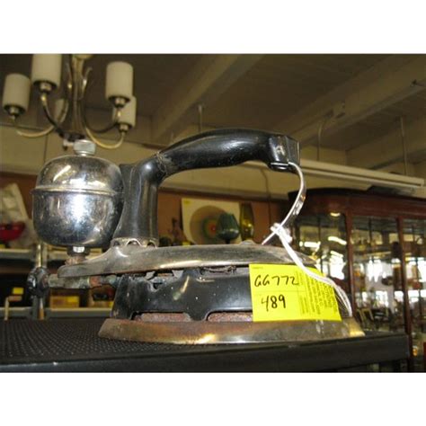 ANTIQUE IRON - Dodds Auction