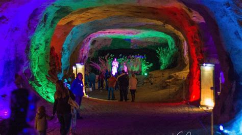 Here is how you can see Ohio's free Christmas Cave light show