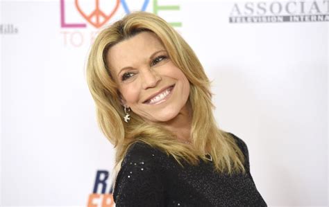 Vanna White Biography, Net Worth 2020 | Entrepreneurs Break