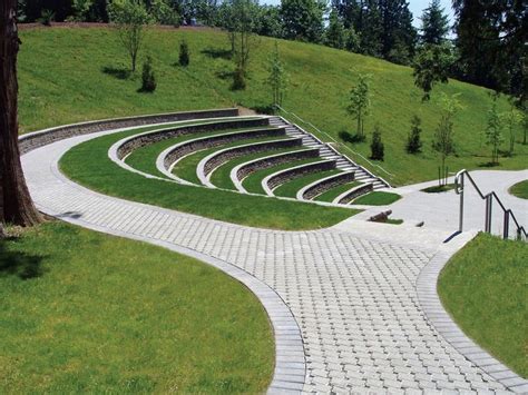 ผลการค้นหารูปภาพสำหรับ outdoor landscape mini amphitheater | Landscape ...