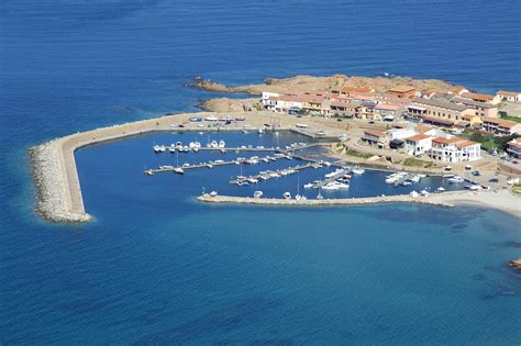 Porto Marina Isola Rossa in Trinità, Sardinia, Italy - Marina Reviews ...