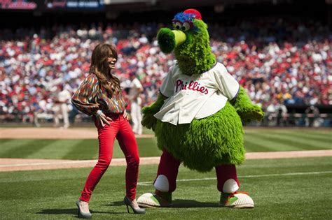 Phillie Phanatic in hot water over tossing woman into swimming pool ...