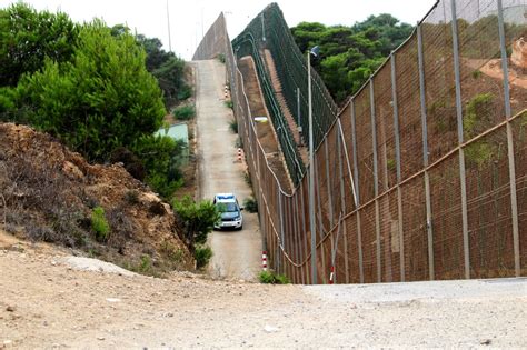 Spain built fences 20 years ago to keep migrants away. Here's how that ...