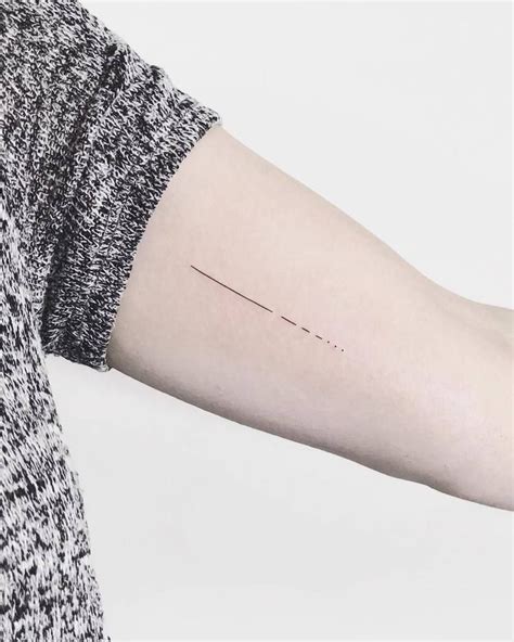 30 Minimalist Geometric Tattoos by Laura Martinez | Page 2 of 3 | TattooAdore | Minimalist ...