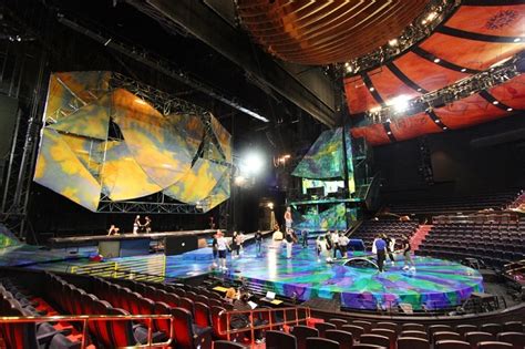 "Mystere" Invites Guests to Attend Open Rehearsals