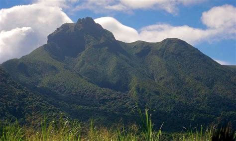 The High Point of every country: Saint Kitts & Nevis - Mount Liamuiga ...