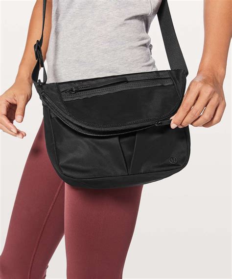 Lululemon Festival Bag II *5L - Black - lulu fanatics