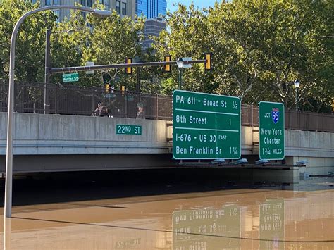 Schuylkill River flooding leaves Philadelphia highway under water - pennlive.com