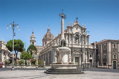 Private Catania City and Street Food Tasting Tour - Tourist Journey