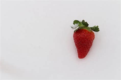 Free photo: strawberry in the snow, strawberry, winter | Hippopx