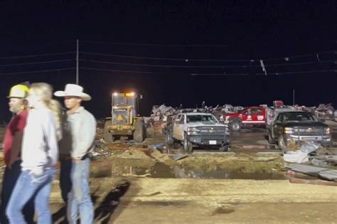 'Unprecedented' Tornado kills 4 people in Matador, Texas