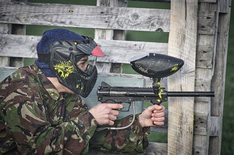 The Beginner's Guide to Paintball Guns - Magazeeno