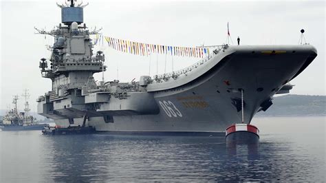 Russian “Admiral Kuznetsov” aircraft carrier on fire once again ...