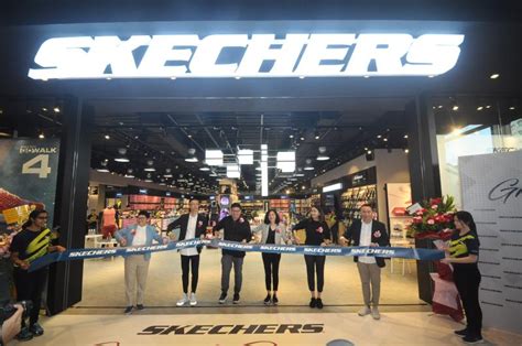 RUNNING WITH PASSION: SKECHERS™ Opens the largest Store in the Southeast Asia at IPC Shopping Centre