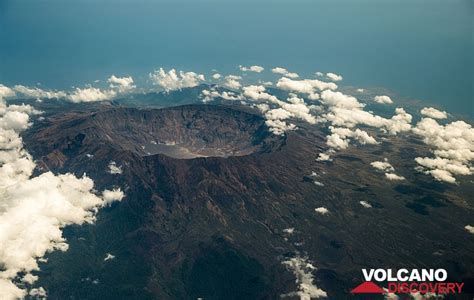 Tambora Volcano Earthquakes: Latest Quakes Past 14 Days | VolcanoDiscovery