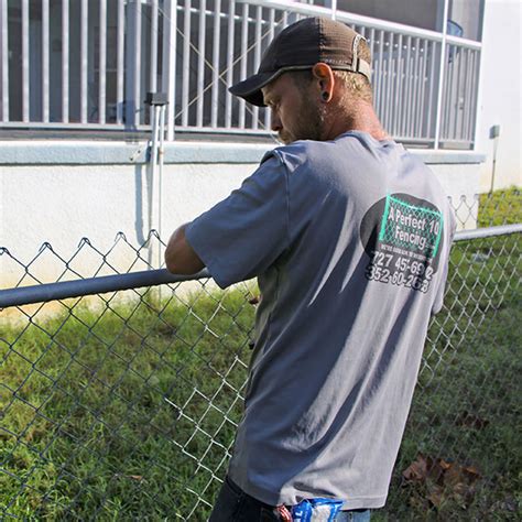 Chain Link Fence Repair In Brooksville FL - Fencing Repair Experts