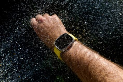 Are Apple Watches Waterproof? Explained | Beebom