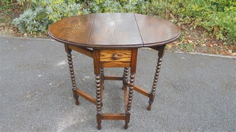 Antique Small Oak Drop Leaf Dining Table | 570453 | Sellingantiques.co.uk