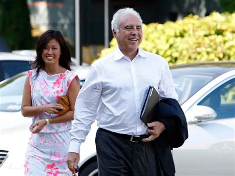 Who is Philadelphia Eagles owner Jeffrey Lurie's wife, Tina Lai?