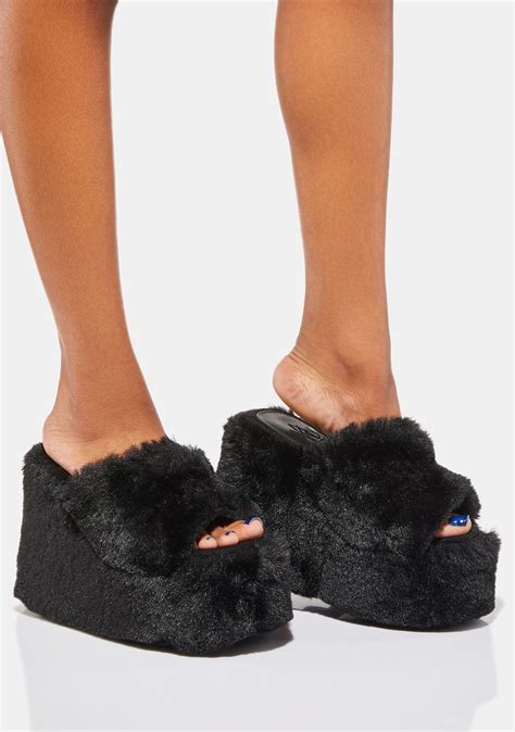 YRU Faux Fur Platform Wedge Sandals - Black | Faux fur sandals, Fur sandals, Black wedge sandals