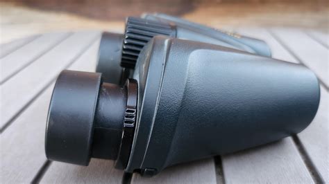 Nikon Travelite EX 8x25 binoculars review | Space