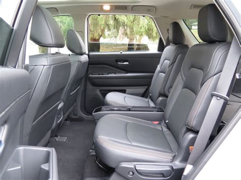 2023 Nissan Pathfinder: 108 Interior Photos | U.S. News