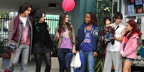 ‘Victorious’s Fictional High School Hollywood Arts Was Torn Down ...