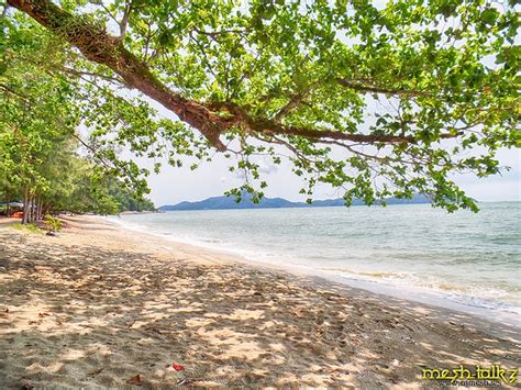 A Peaceful Trip To Teluk Senangin Beach, Lumut