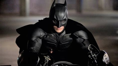 The Batman: 5 Mistakes That The Movie Should Learn From Christopher ...