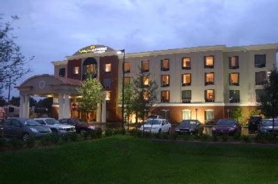 HOLIDAY INN EXPRESS® HOTEL & SUITES - Bartow FL 1565 N.brodway 33830