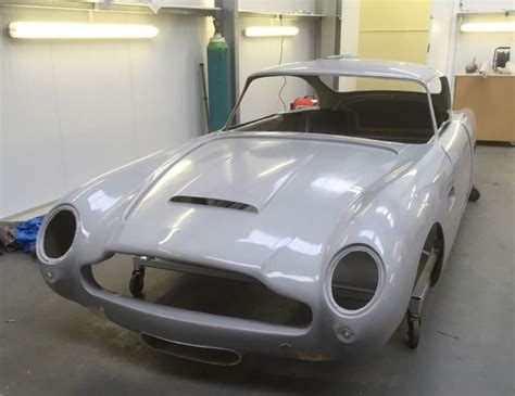 Superleggera aston martin db5 fiberglass replica shell – Artofit