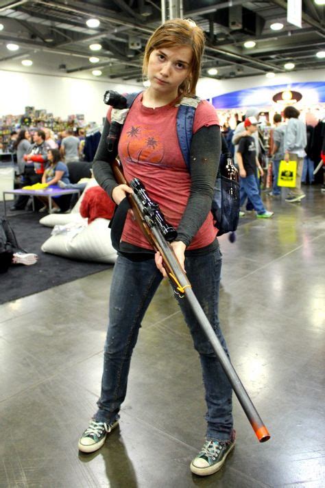 ellie last of us cosplay | Video game outfits, The last of us, Geek costume