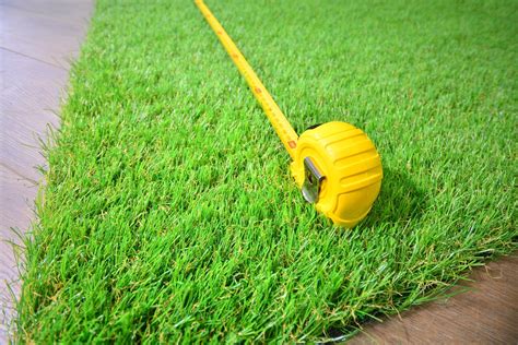 Creating the Best Putting Greens: Dos and Don’ts During Synthetic Turf Installation | Turf ...